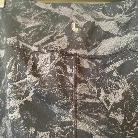 Woman’s Lole Leggings, Size Large, like new - Picture 4 of 12